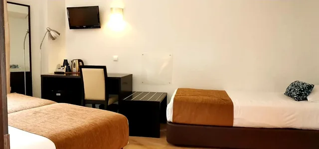 غرفة ثلاثية، Lisbon City Hotel 4/5