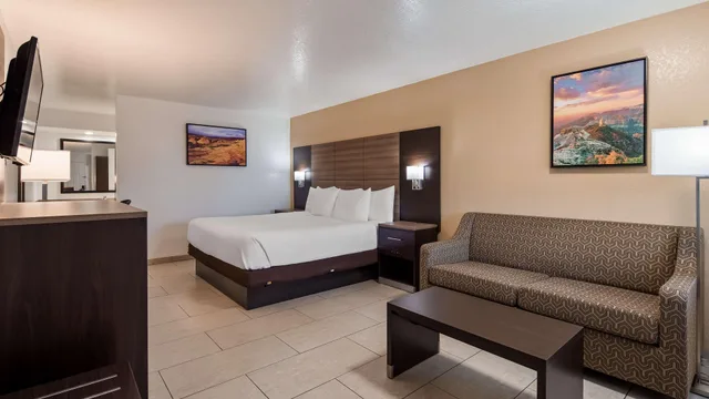 غرفة بسرير كينج، Best Western Santa Rosa Inn 6/10