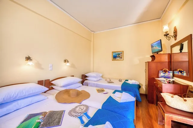 غرفة ثلاثية بسرير مزدوج وسرير فردي، Sunset Hotel Corfu 6/10