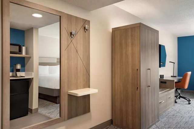 غرفة قياسية بسرير كوين لذوي الإعاقة، Holiday Inn Express Hotel And Suites Birmingham Irondale East 10/10