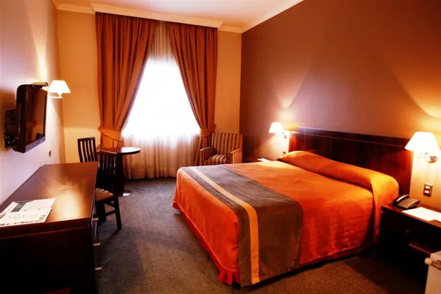 غرفة قياسية بسرير مزدوج، Hotel Diego de Almagro Coyhaique 1/1