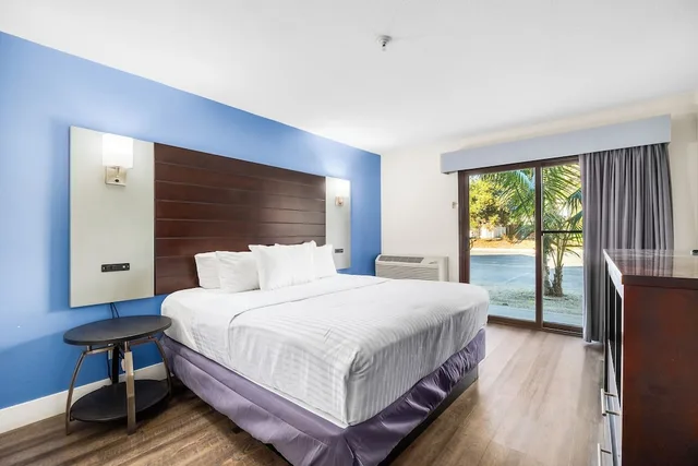 غرفة قياسية بسرير كينج لذوي الإعاقة، Hotel Solares 3/5