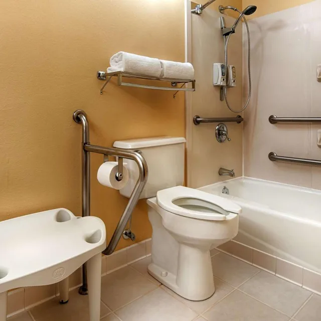غرفة بسرير كوين لذوي الإعاقة، BEST WESTERN BRYSON INN 3/3