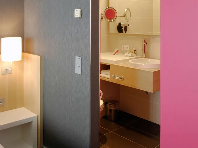 غرفة كلاسيكية بسرير مزدوج، Mercure Amsterdam City Hotel 2/4