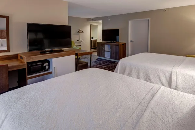 جناح بسريرين كوين، Hampton Inn Arkadelphia 1/1