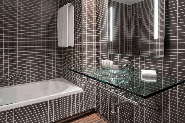 غرفة قياسية بسرير كوين، Ac Hotel San Sebastian de Los Reyes By Marriott 5/8
