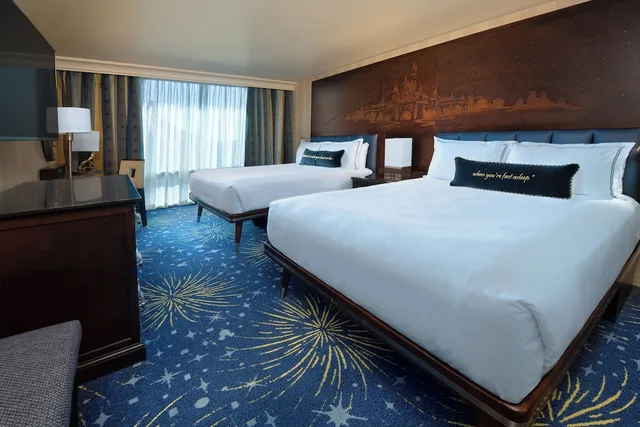 غرفة ديلوكس بسريرين كوين بإطلالة لذوي الإعاقة، Disneyland Hotel 2/3