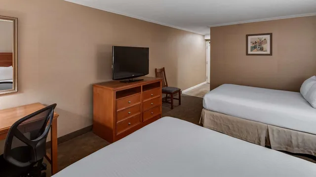 غرفة بسريرين كوين، Best Western Lapeer Inn 2/4