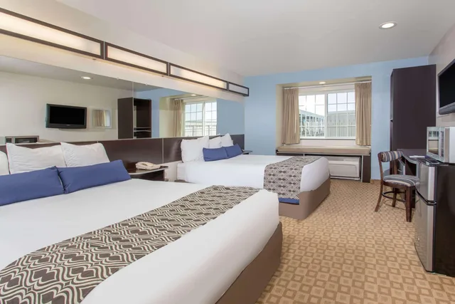 غرفة بسريرين كوين لذوي الإعاقة، Microtel Inn Suites Klamath Falls 1/1