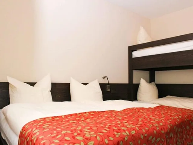 غرفة عائلية بسرير كينج وسرير بطابقين، Hotel La Toscana Nahe Europapark 1/4