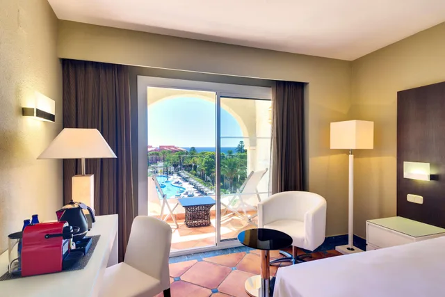 2 Bedrooms, Family, Private Garden، Melia Zahara Resort & Villas 7/10