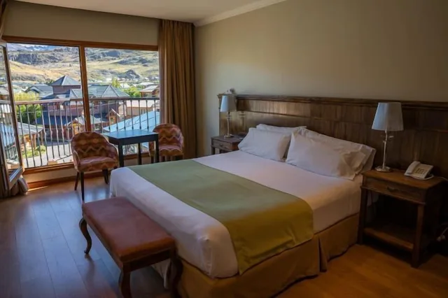 غرفة بسرير مزدوج بشرفة، Chalten Suites Hotel 2/8