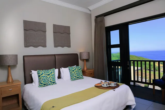 2 Bedrooms, Beach Villa, Double and Twin Beds، Brenton Haven 2/2