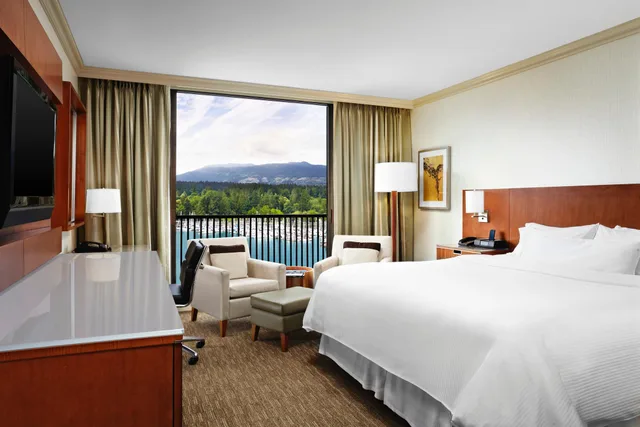 غرفة بسرير مزدوج بإطلالة على المرفأ، Westin Bayshore 1/1