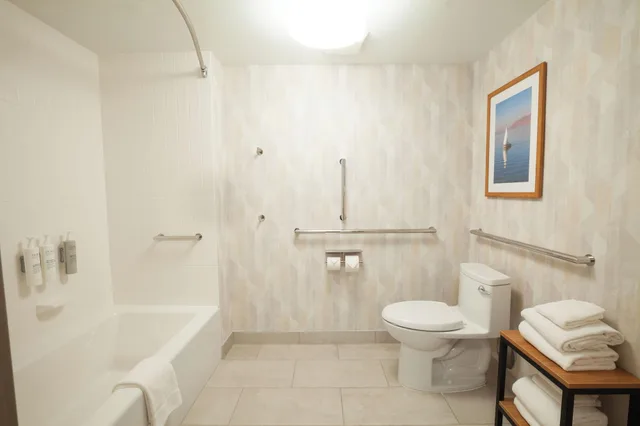 جناح لذوي الإعاقة، Hampton Inn Salt Lake City North 6/8