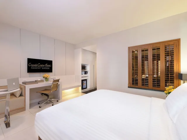 غرفة سوبيريور بسريرين منفصلين بشرفة، Grande Centre Point Ploenchit Bangkok 6/10