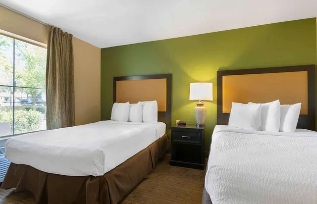 استوديو ديلوكس بسريرين مزدوجين مع أريكة، Extended Stay America Select Suites Phoenix Airport E Oak St 2/7