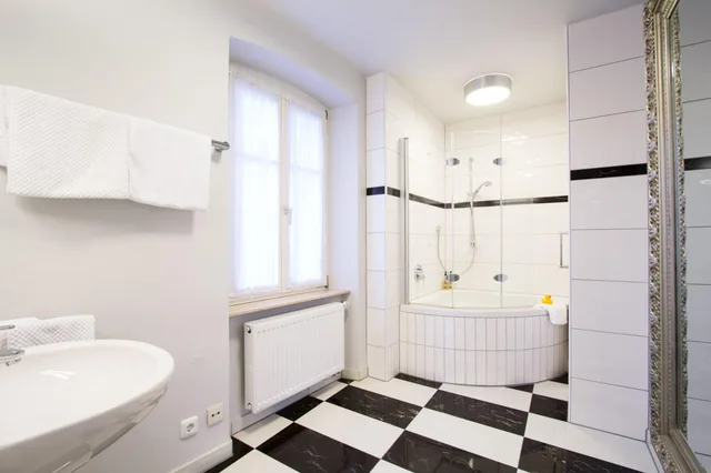 غرفة قياسية بسريرين منفصلين، Hotel Goldener Hirsch 5/7