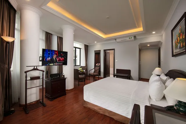 غرفة بريميير بسرير كينج، Halais Hotel 1/5