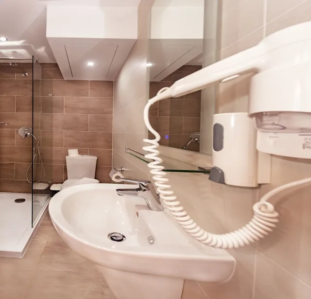غرفة بسرير كوين، CERVIOLA HOTEL 6/6