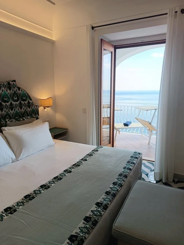 Room, King Bed, Sea View, Hot Tub, Balcony, Il Gabbiano 1/3