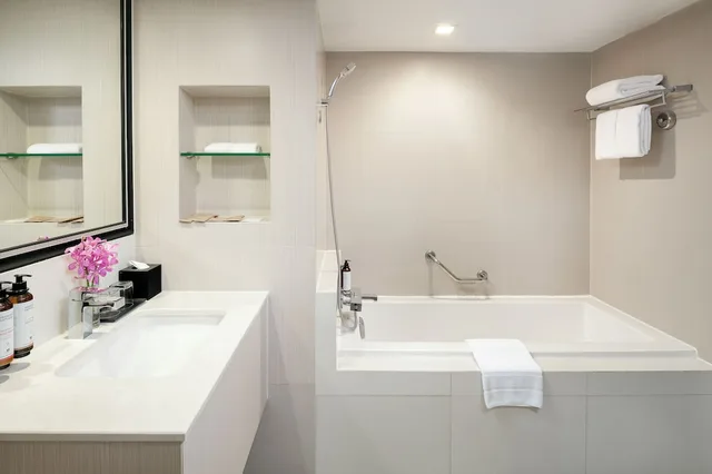 غرفة متصلة عائلية بسريرين مزدوجين، Mercure Bangkok Sukhumvit 11 7/8