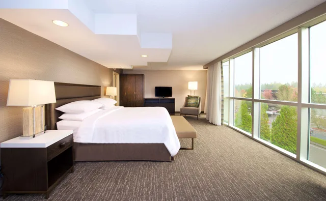 جناح رئاسي بسرير كينج، Embassy Suites by Hilton Seattle Bellevue 1/3