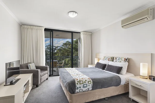 Studio, Apartment, King Bed, The Landmark Nelson Bay 2/9