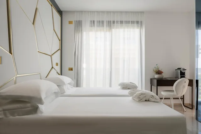 Classic, Double Bed, Lateral Side Sea View، The Promenade Luxury Wellness Hotel 1/7