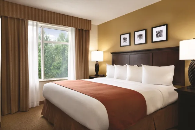 غرفة بسرير كينج لذوي الإعاقة، Country Inn and Suites By Radisson Tulsa OK 1/6