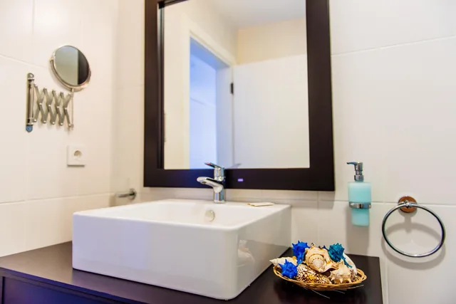 غرفة ثلاثية، Via Farilya Hotel 9/10