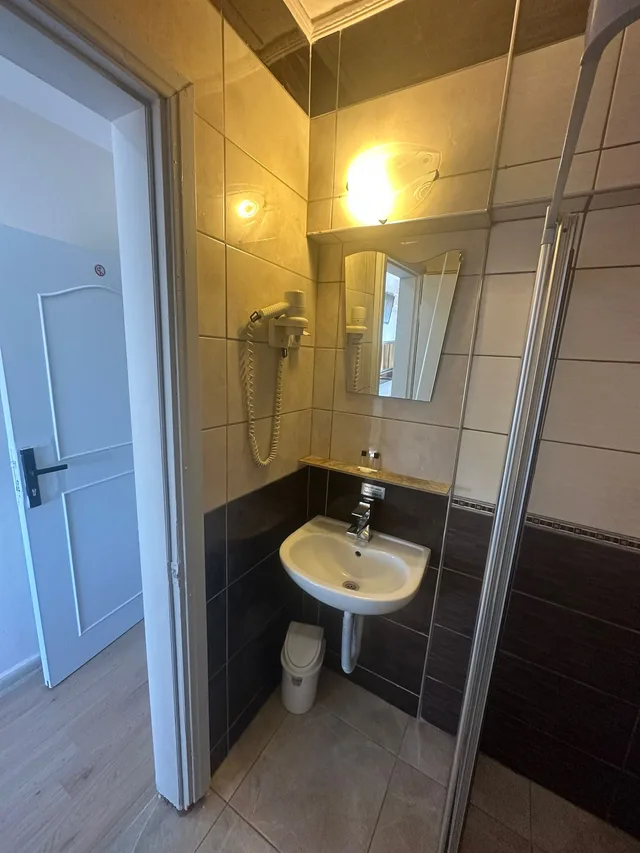 Standard, Double Bed, Twenty Hotel 9/9