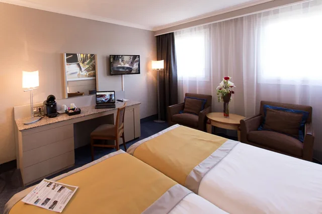 غرفة بسريرين منفصلين، Hotel Le Paddock 6/9