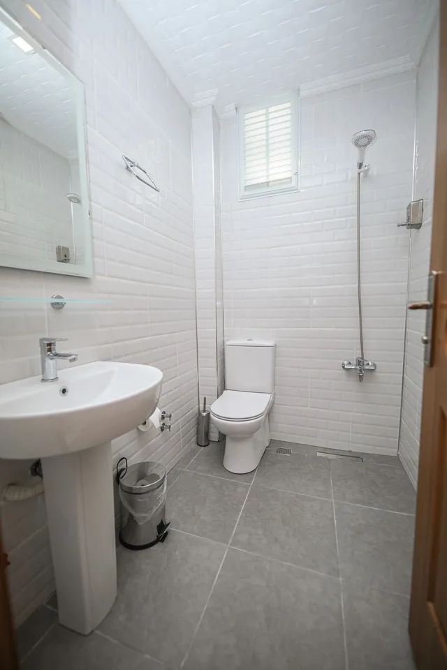 Room, Triple, 1 Double and 1 Single Bed, Delta Hotel 5/6
