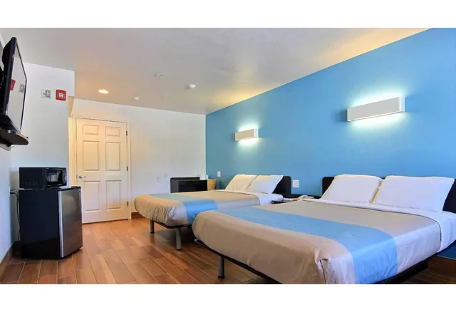 غرفة بسريرين كوين، Motel6 Rockport, TX 2/5