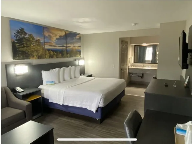 Standard, King Bed, Smoking, Days Inn by Wyndham Ruston LA 4/7