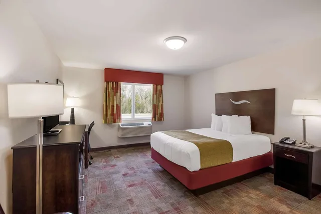 غرفة بسرير كوين لذوي الإعاقة، SureStay Hotel By Best Western Whittington 2/6