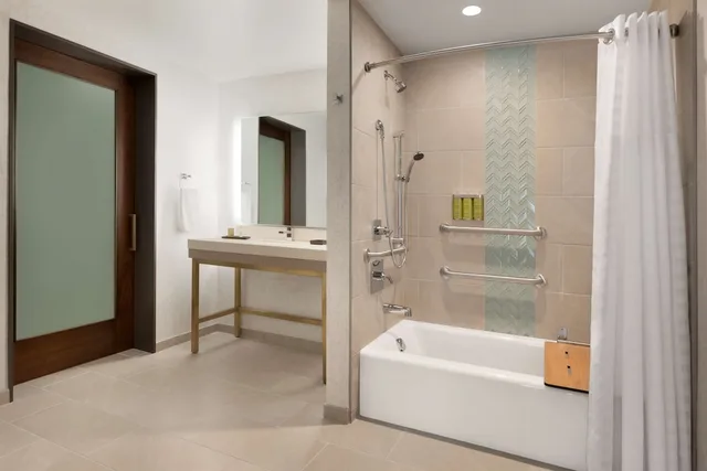 Studio, King Bed, Sofa, Accessible, Embassy Suites By Hilton Boulder 3/3
