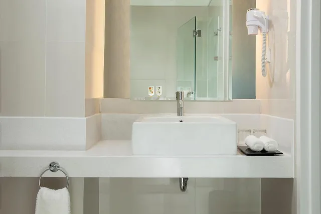 غرفة بسرير كينج، Fairfield By Marriott Surabaya 7/8