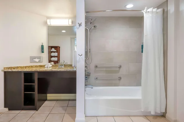 جناح بسرير كينج بغرفة نوم واحدة، Hilton Vacation Club Daytona Beach Regency 4/4