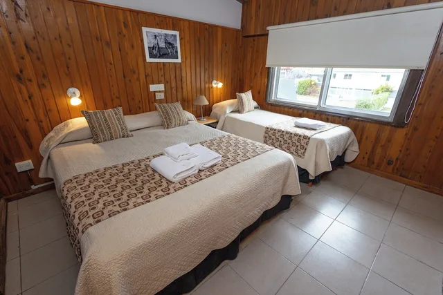 غرفة ثلاثية بسرير بطابقين وسرير فردي، Tierra Gaucha Hostel Boutique 1/7