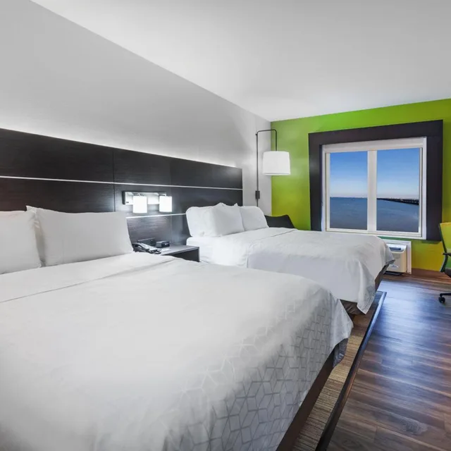 Room, 2 Queen Beds, Bay View، Holiday Inn Express Suites Port Lavaca 2/2