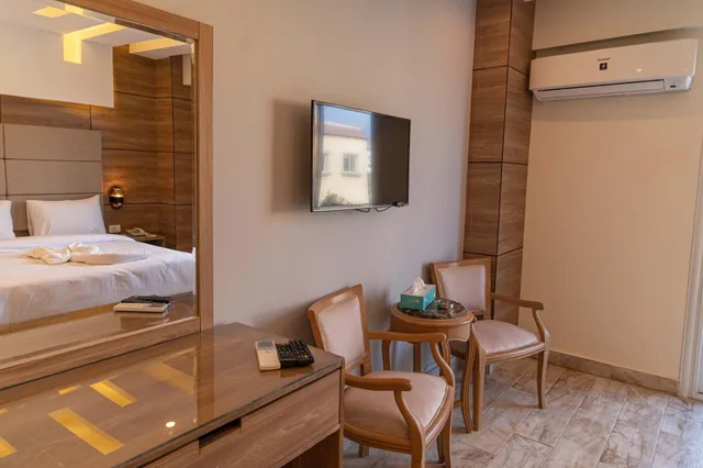 Room, Double Bed, Pyramids View, Balcony، Nine Pyramids View Hotel 9/10