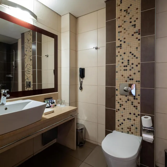 غرفة سوبيريور ثلاثية، ELEKTRA HOTEL & SPA 7/8