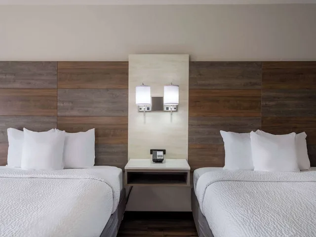 غرفة بسريرين مزدوجين لذوي الإعاقة، Days Inn by Wyndham Clemson 4/4