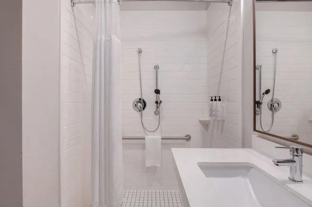 غرفة بسرير مزدوج لذوي الإعاقة، Fairfield Inn And Suites By Marriott Greenwood 8/10