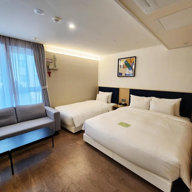 Family, Twin Beds, Pool Access, Hound Hotel Busan Station 2/6