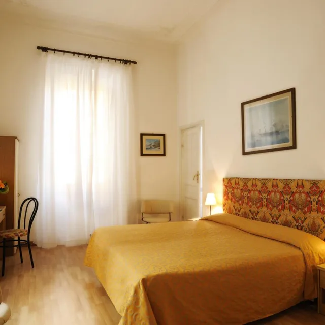 غرفة بسرير مزدوج أو سريرين منفصلين، Hotel Alfieri 1/9