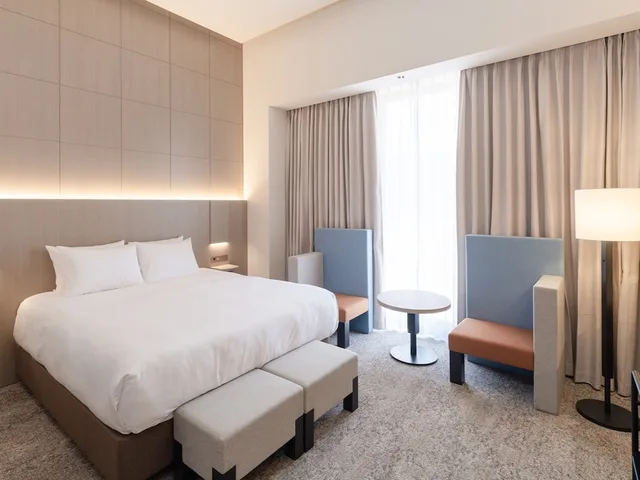 غرفة ديلوكس بسرير كينج بشرفة، Hotel Il Palazzo 2/3