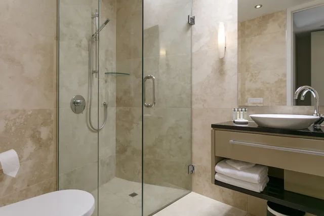 3 Bedrooms, Luxury, Apartment, 3 King Beds, Lake Side, Lake View، The Reef Resort 7/10